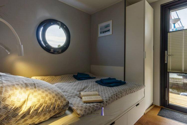Hausboot Fjord Polaris Mit Biosauna In 巴特 外观 照片